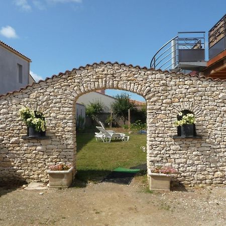 Chambre D'Hote Fleur De Potager Ле-Сабль-д'Олонн Екстер'єр фото